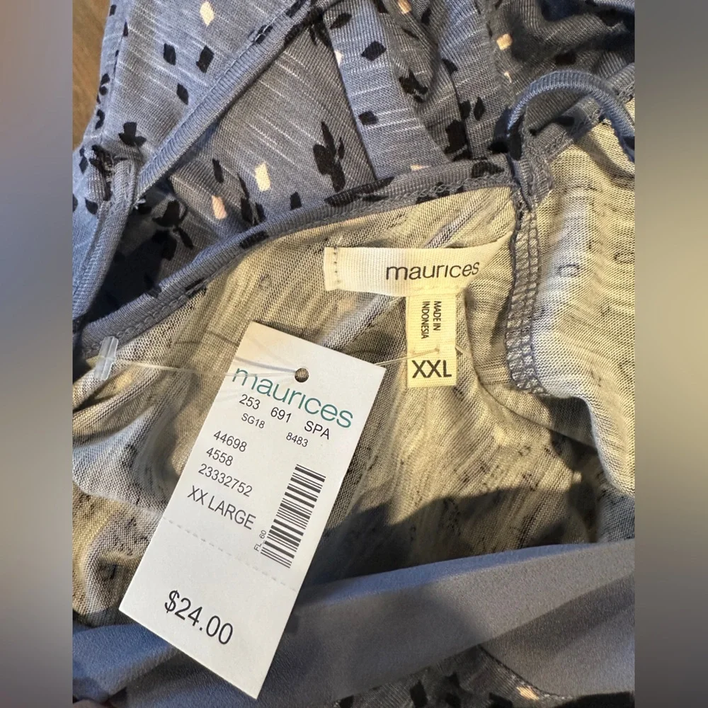Maurices XXL Blue & Black Floral Sleeveless Top - Picture 4 of 6